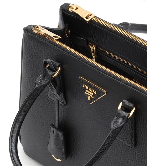 prada saffiano nero 35|Black Saffiano Leather Shoulder Bag .